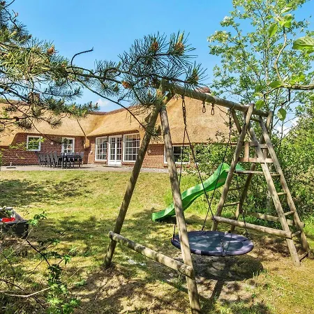 10 Person Holiday In R M Semesterbostad