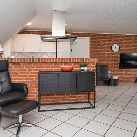 10 Person Holiday In R M Kongsmark